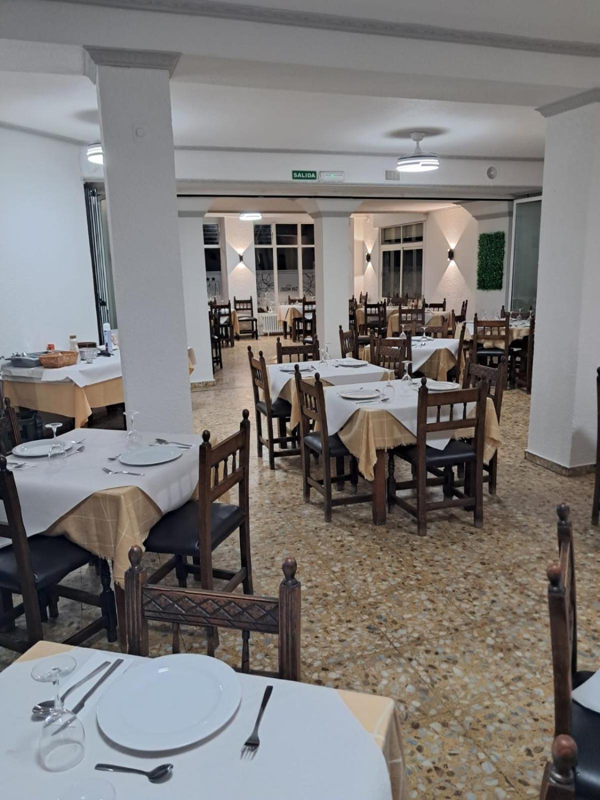 Hostal San Miguel Villalobar ภายนอก รูปภาพ