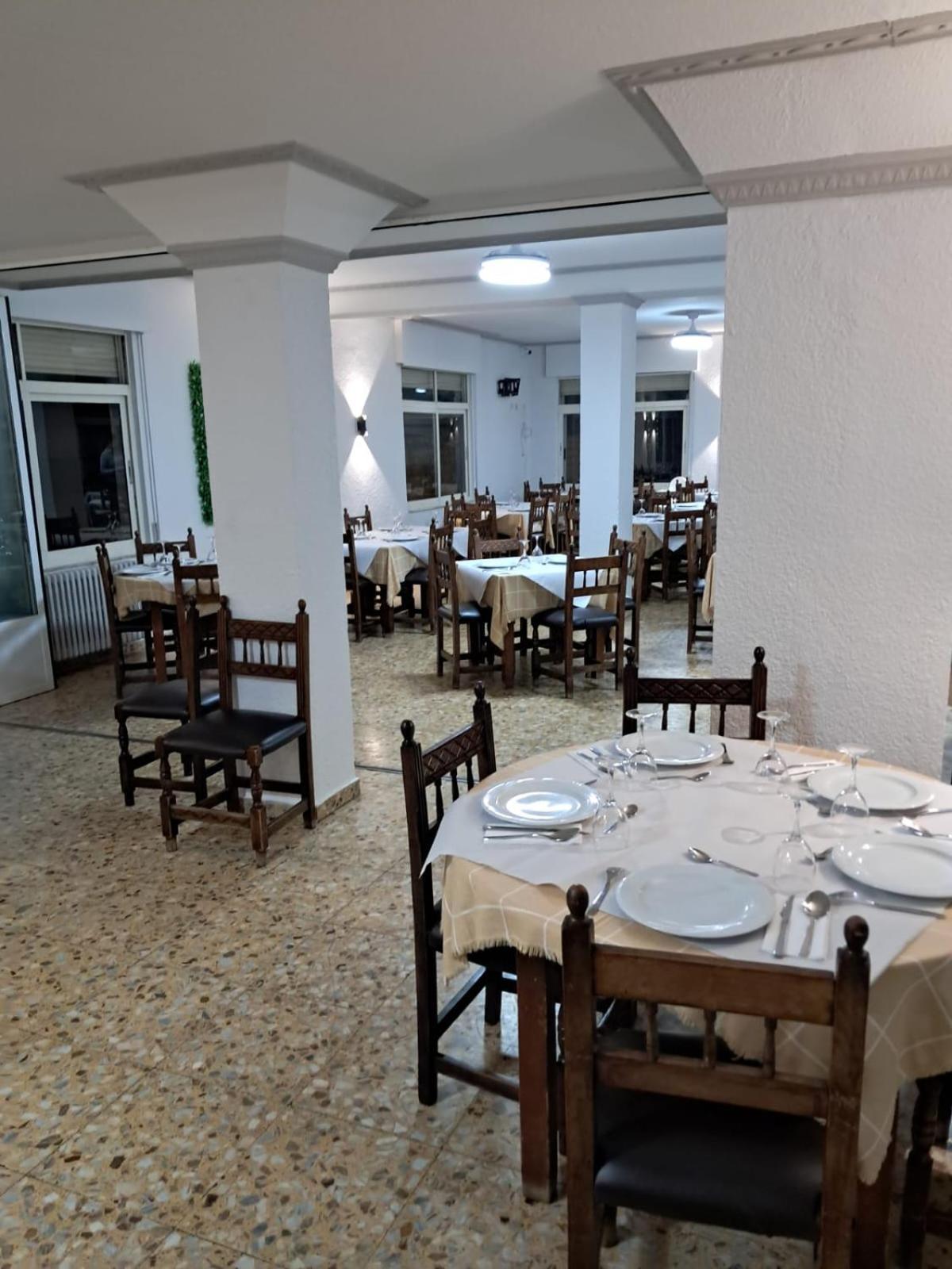Hostal San Miguel Villalobar ภายนอก รูปภาพ
