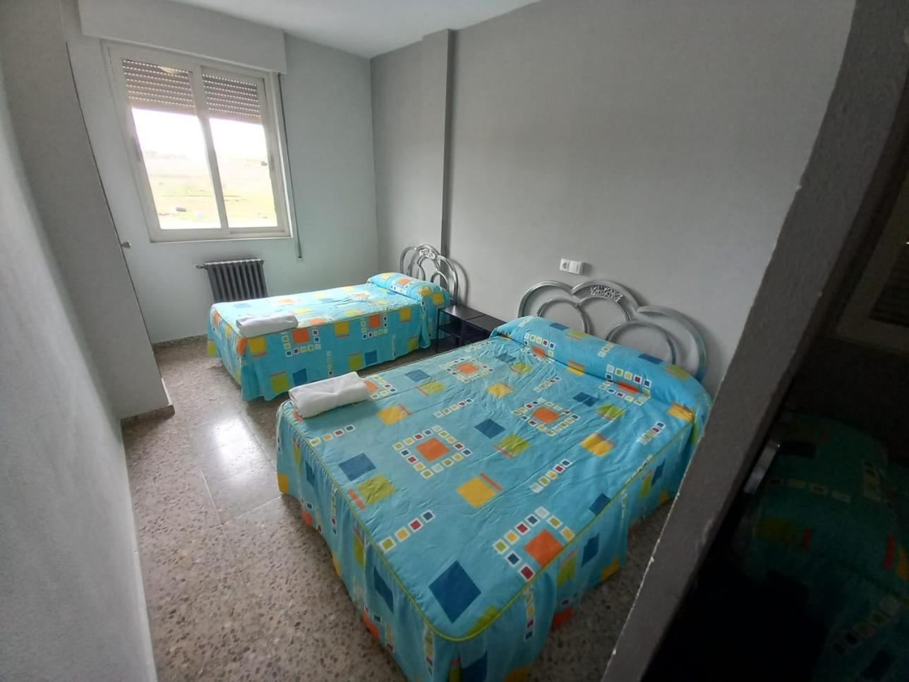 Hostal San Miguel Villalobar ภายนอก รูปภาพ